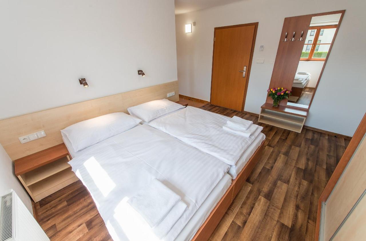 Penzion Leknin Třeboň Extérieur photo
