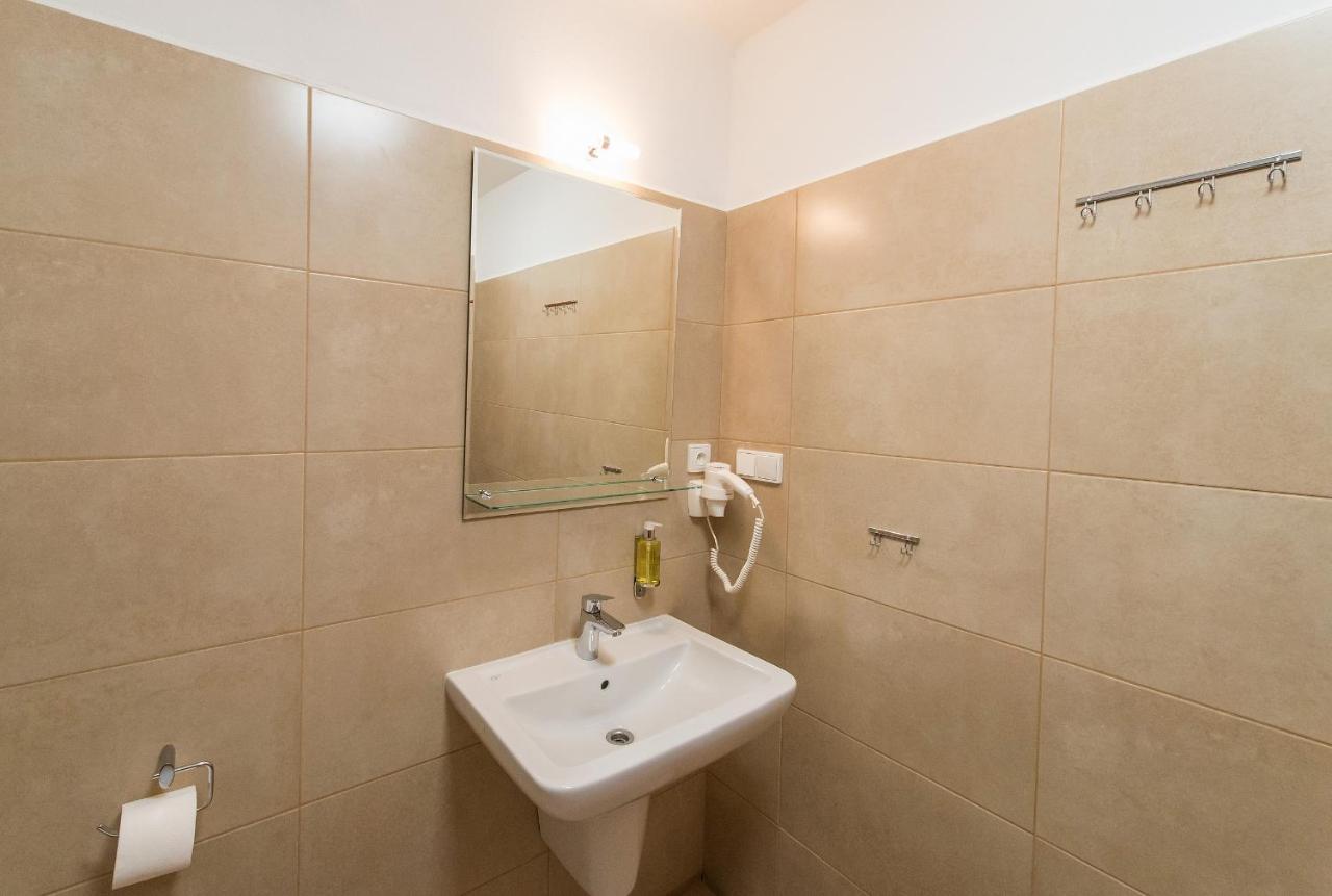 Penzion Leknin Třeboň Extérieur photo