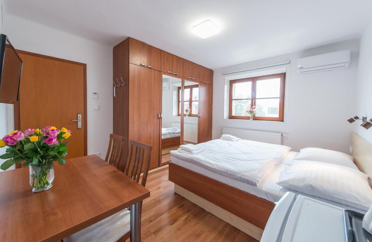 Penzion Leknin Třeboň Extérieur photo