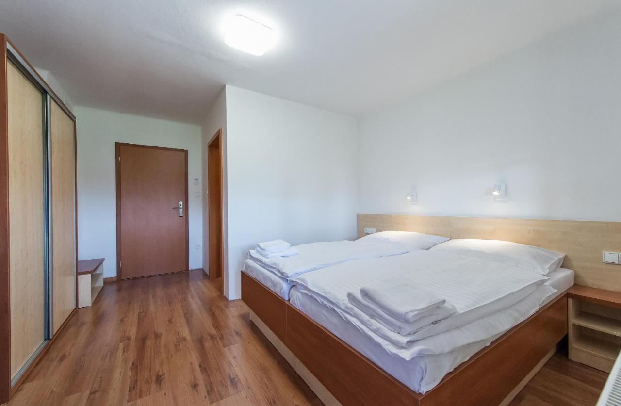 Penzion Leknin Třeboň Extérieur photo